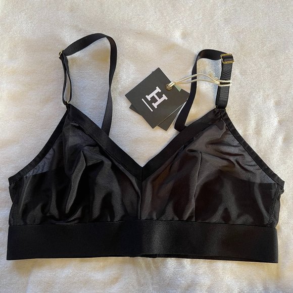 LUXE MESH TRIANGLE BRALETTE - Size M (34C 34D 34DD) - Picture 1 of 5
